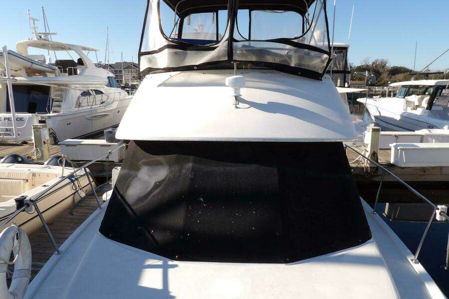28ft Carver Yacht For Sale
