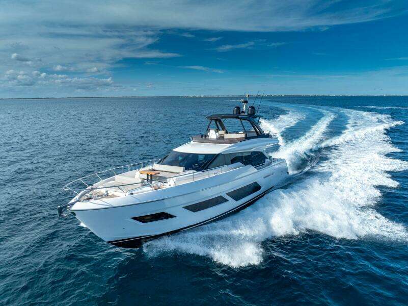 72ft Ferretti Yachts Yacht For Sale