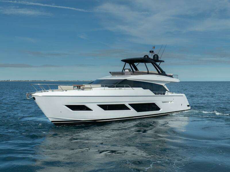 72ft Ferretti Yachts Yacht For Sale