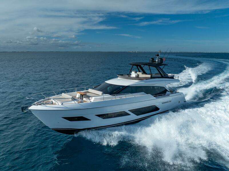 72ft Ferretti Yachts Yacht For Sale