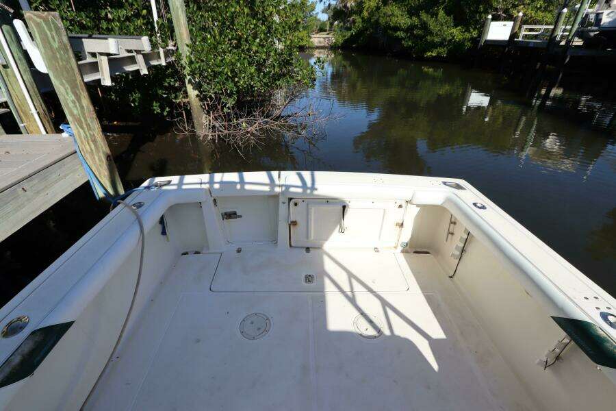 30ft Pursuit Yacht For Sale