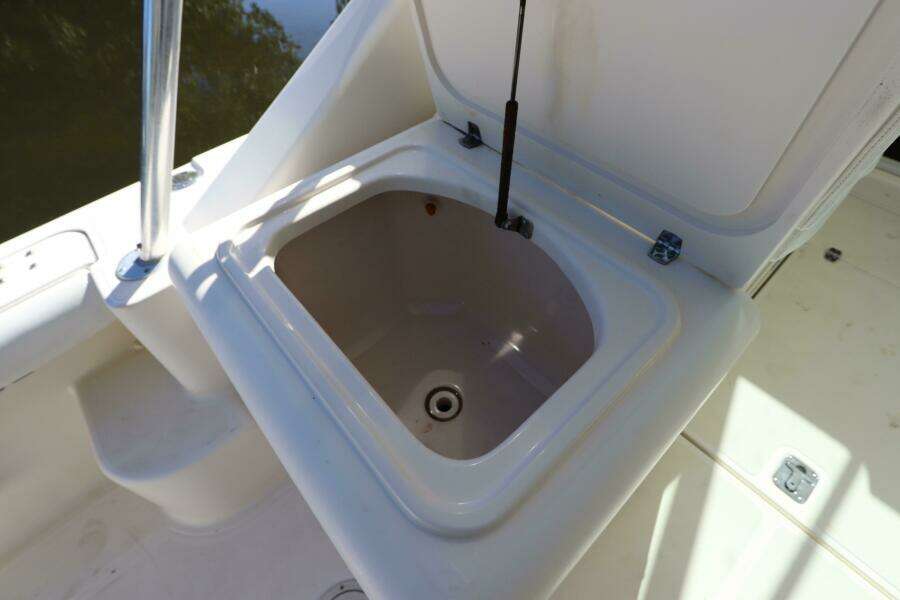 30ft Pursuit Yacht For Sale