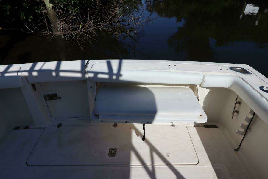 30ft Pursuit Yacht For Sale