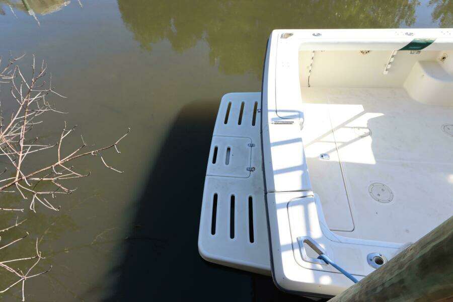 30ft Pursuit Yacht For Sale