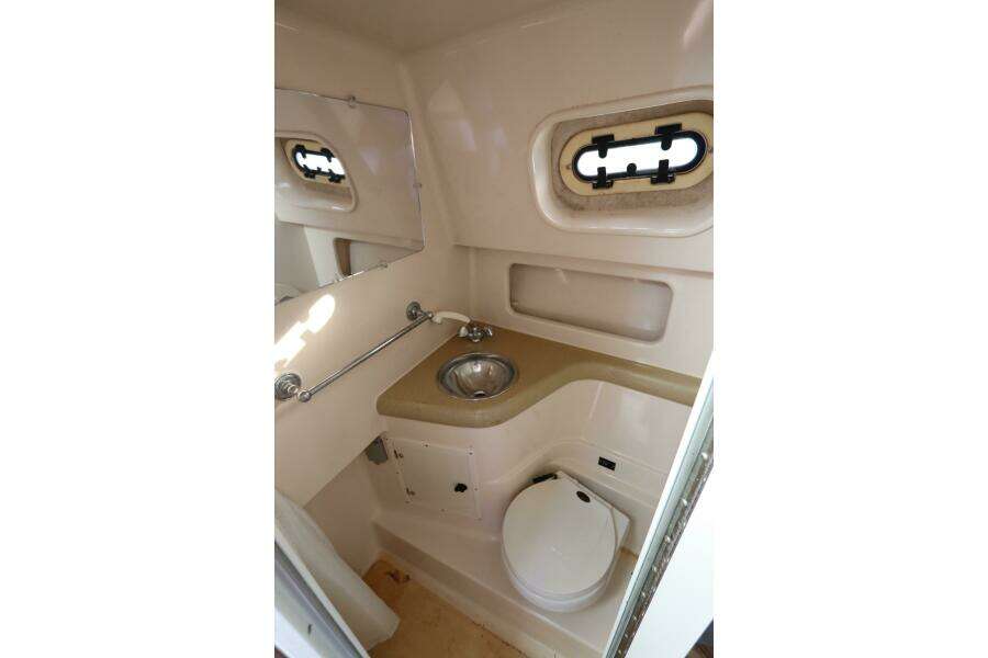 30ft Pursuit Yacht For Sale