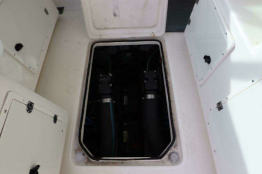 30ft Pursuit Yacht For Sale