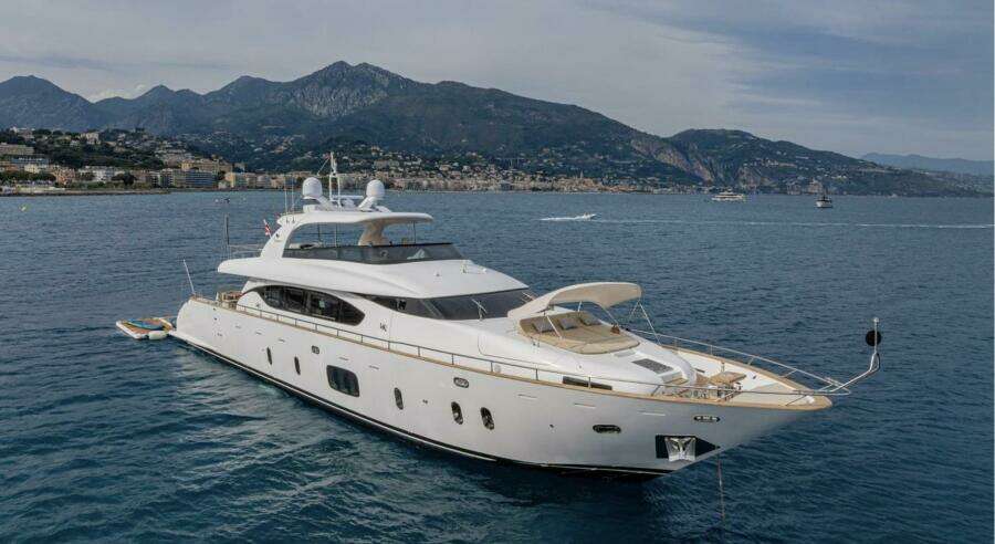 90ft Maiora Yacht For Sale