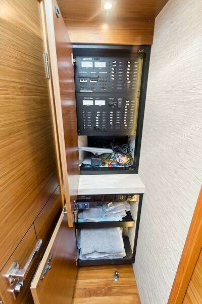 2017 Tiara 39 Coupe - POUR IT ON