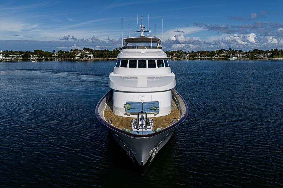 Probability 122 Delta Yacht Bow