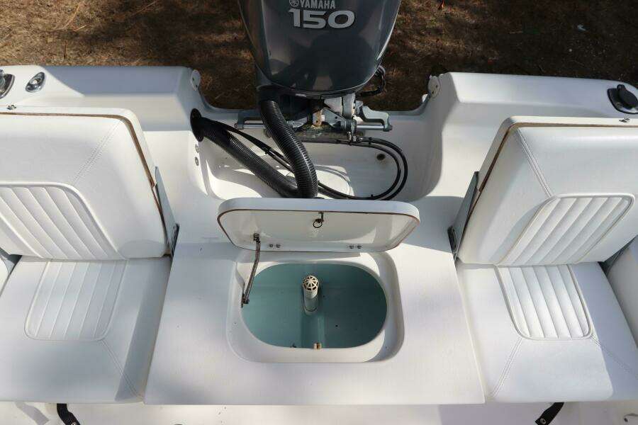 21ft Sea Hunt Yacht For Sale