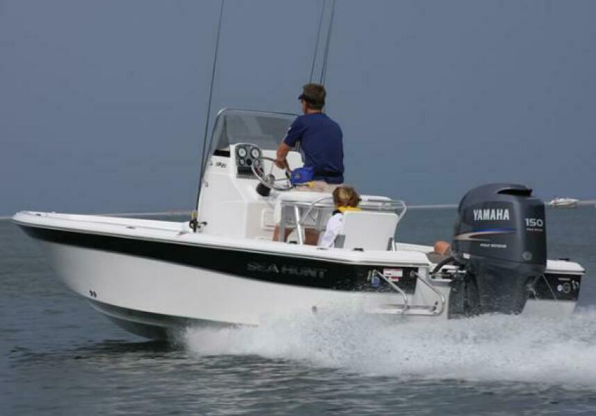 21' 2010 Sea Hunt XP 21
