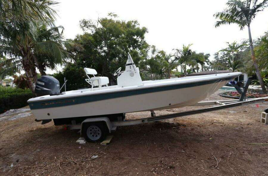 21ft Sea Hunt Yacht For Sale