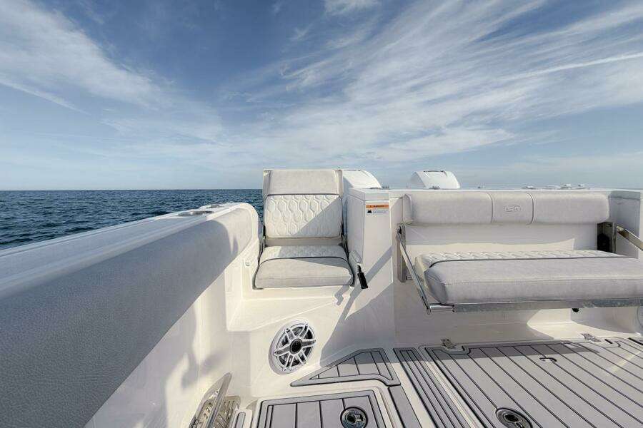 32ft Sea Fox Yacht For Sale