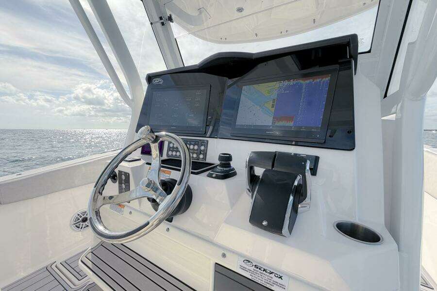 32ft Sea Fox Yacht For Sale