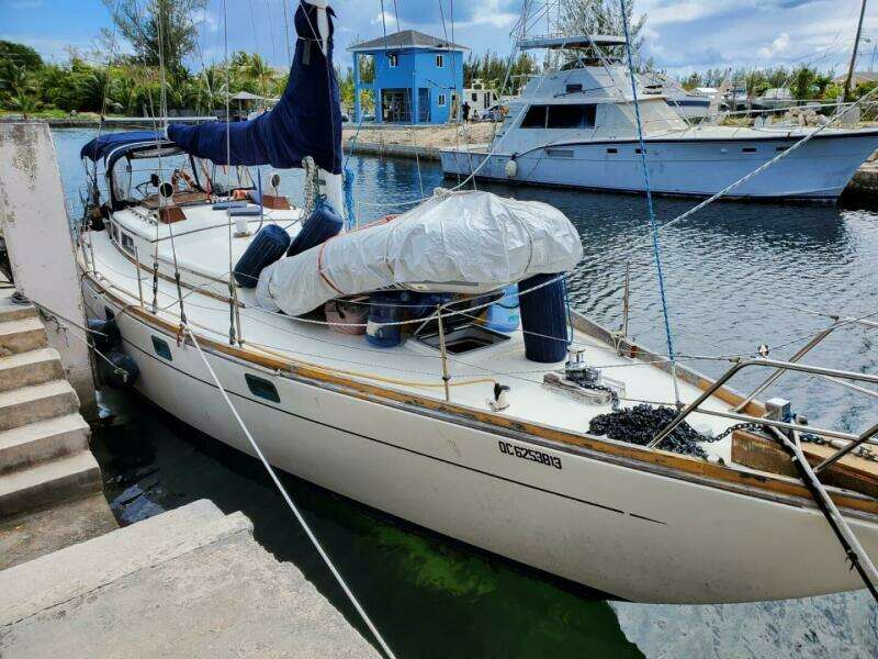 Phantom 44ft Reliance Yacht For Sale