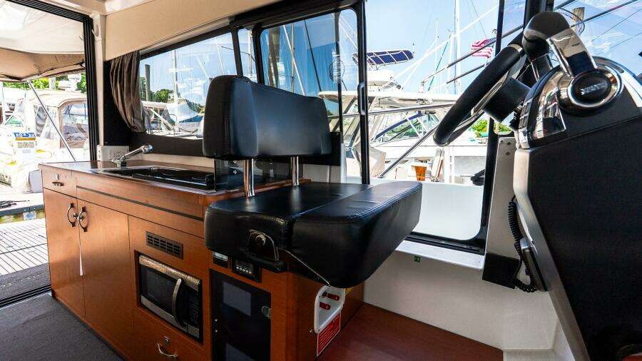 AMI KIDS 36ft Jeanneau Yacht For Sale