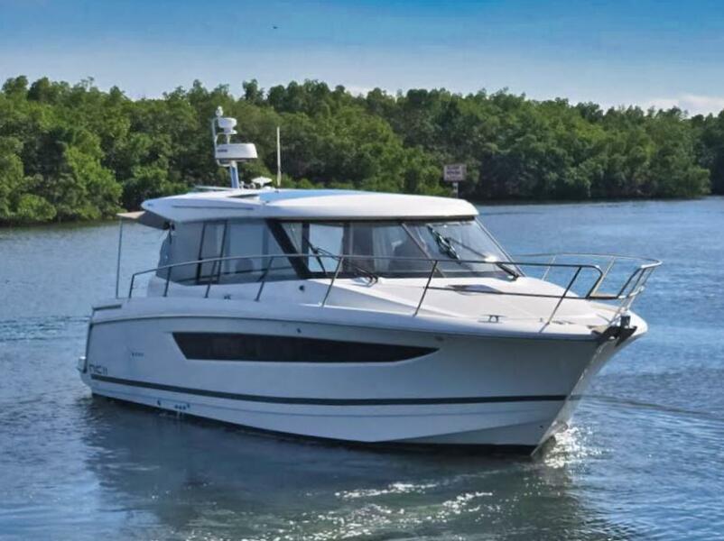 36' 2018 Jeanneau NC 11
