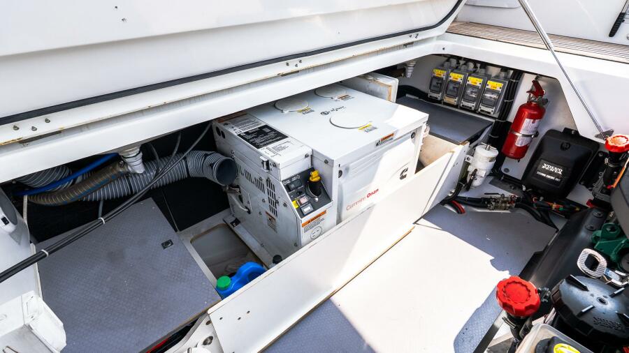 36' 2018 Jeanneau NC 11