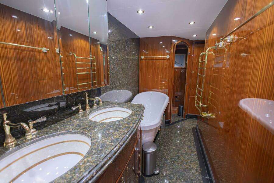 Okie Dokie 88ft Hargrave Yacht For Sale