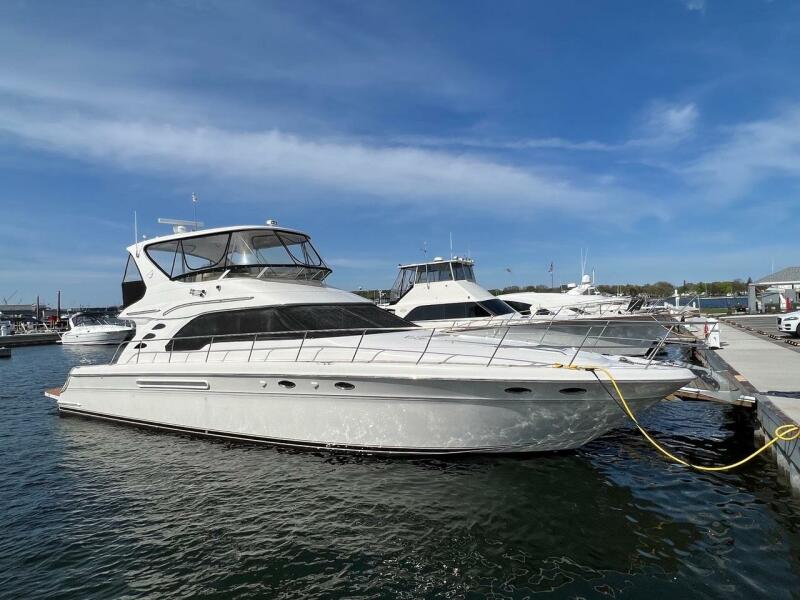 56' 1999 Sea Ray 560 Sedan Bridge