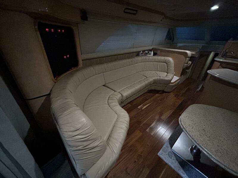 56' 1999 Sea Ray 560 Sedan Bridge