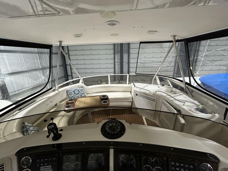 56' 1999 Sea Ray 560 Sedan Bridge
