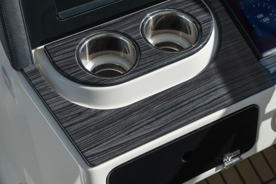 40' 2024 World Cat 400 DC-X