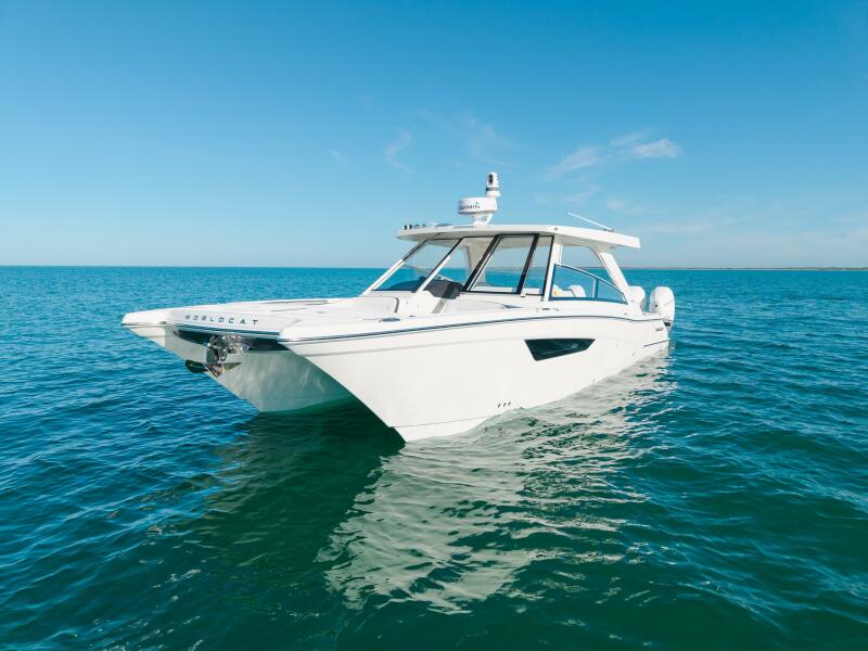 40' 2024 World Cat 400 DC-X
