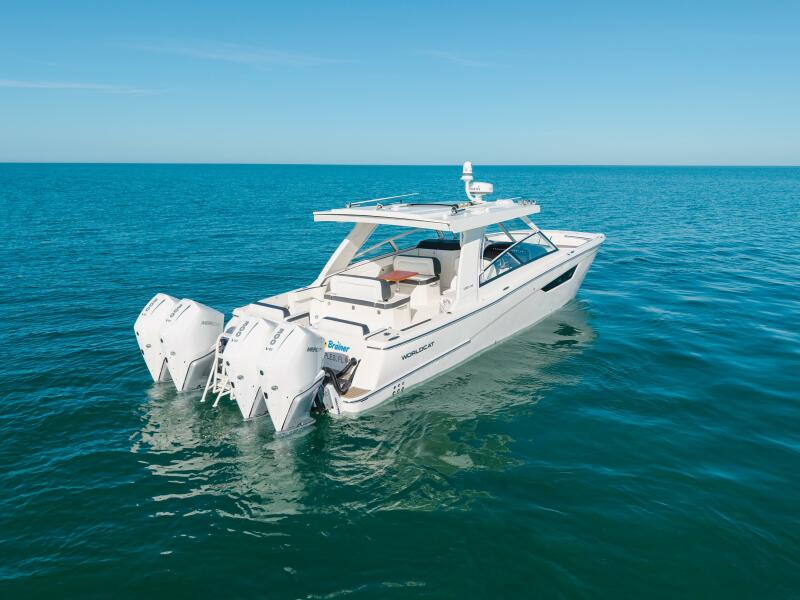 40' 2024 World Cat 400 DC-X