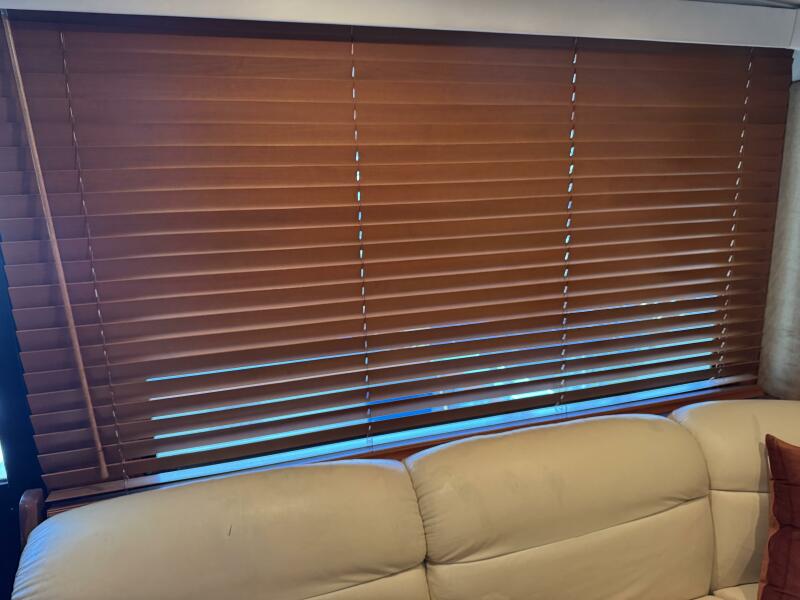 58' 1995 Viking 58 Convertible