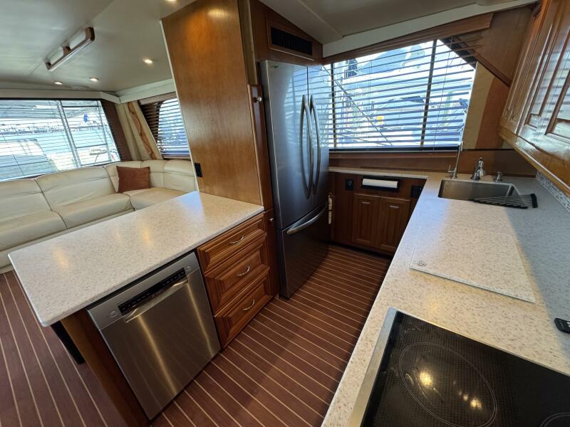 58' 1995 Viking 58 Convertible