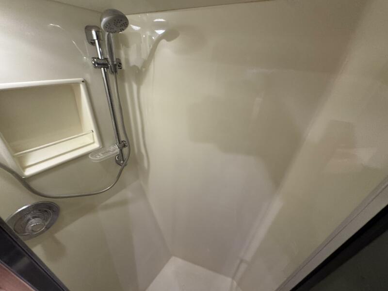 58' 1995 Viking 58 Convertible