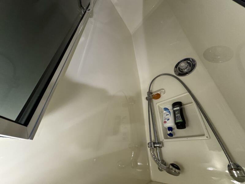 58' 1995 Viking 58 Convertible