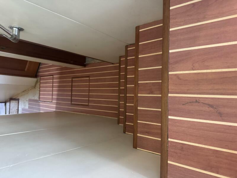 58' 1995 Viking 58 Convertible