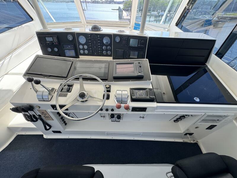 58' 1995 Viking 58 Convertible