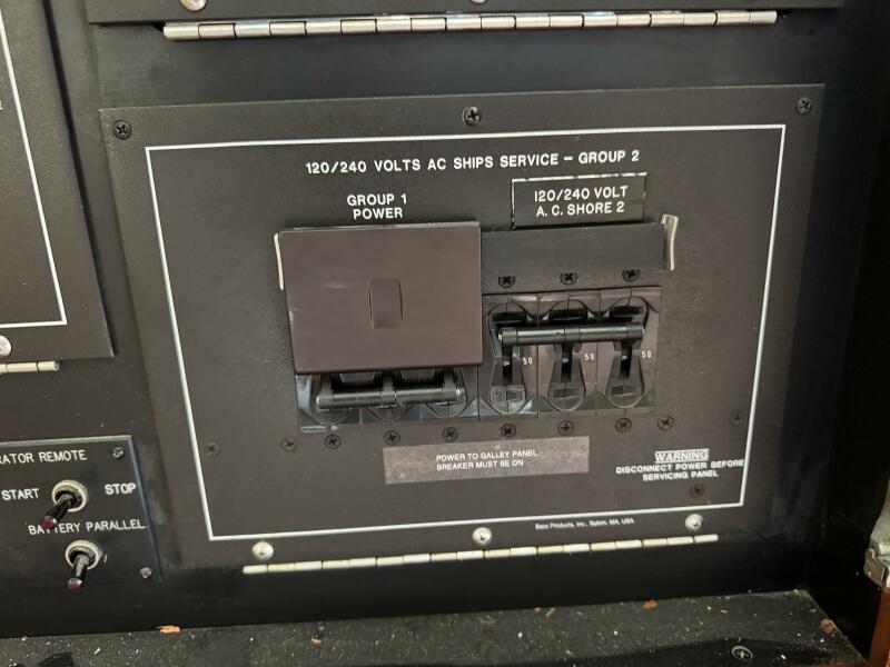 58' 1995 Viking 58 Convertible