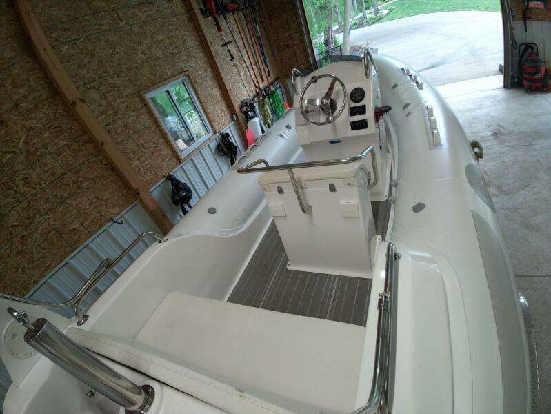 19ft Paradise Powerboats Yacht For Sale