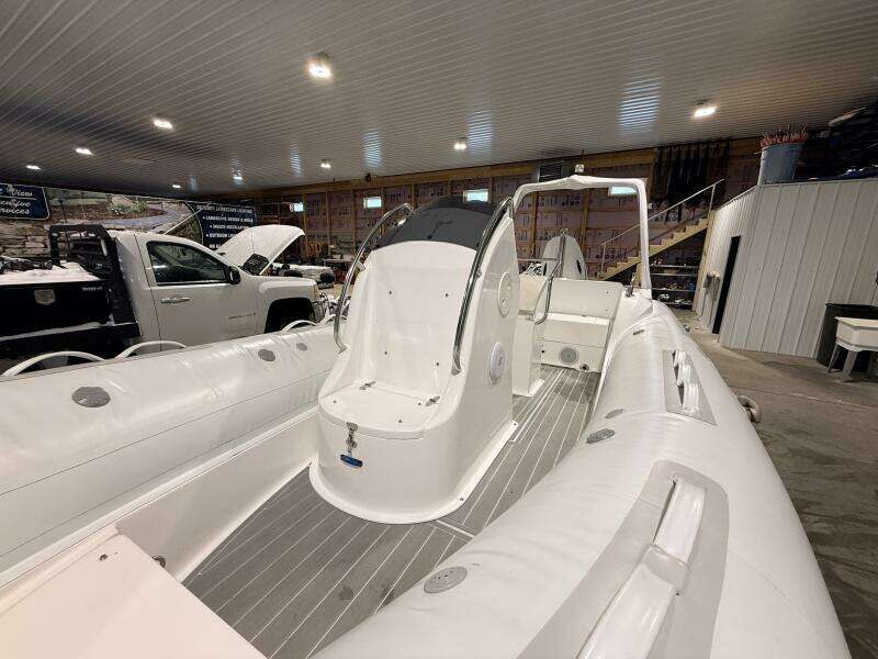 19ft Paradise Powerboats Yacht For Sale