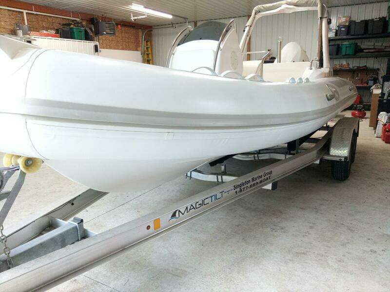 19ft Paradise Powerboats Yacht For Sale