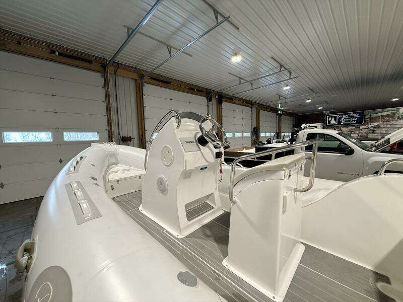 19ft Paradise Powerboats Yacht For Sale