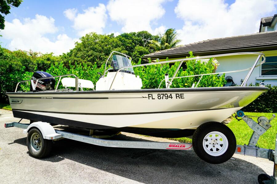 17' 2016 Boston Whaler 170 Montauk
