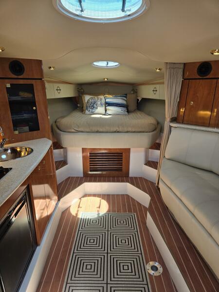 38' 2007 Fountain 38 Express Cruiser