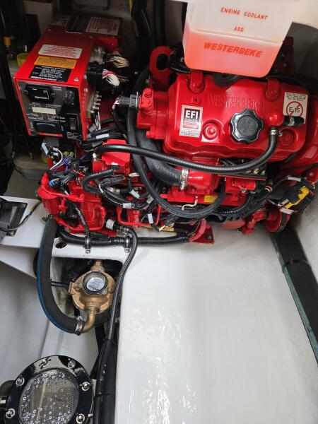 38' 2007 Fountain 38 Express Cruiser