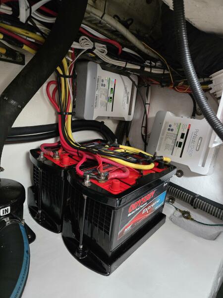 38' 2007 Fountain 38 Express Cruiser