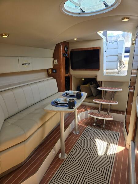 38' 2007 Fountain 38 Express Cruiser