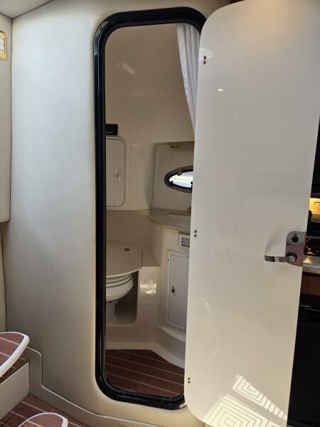 38' 2007 Fountain 38 Express Cruiser