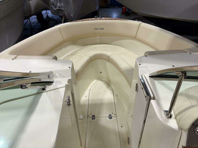 28ft Chris Craft Yacht For Sale