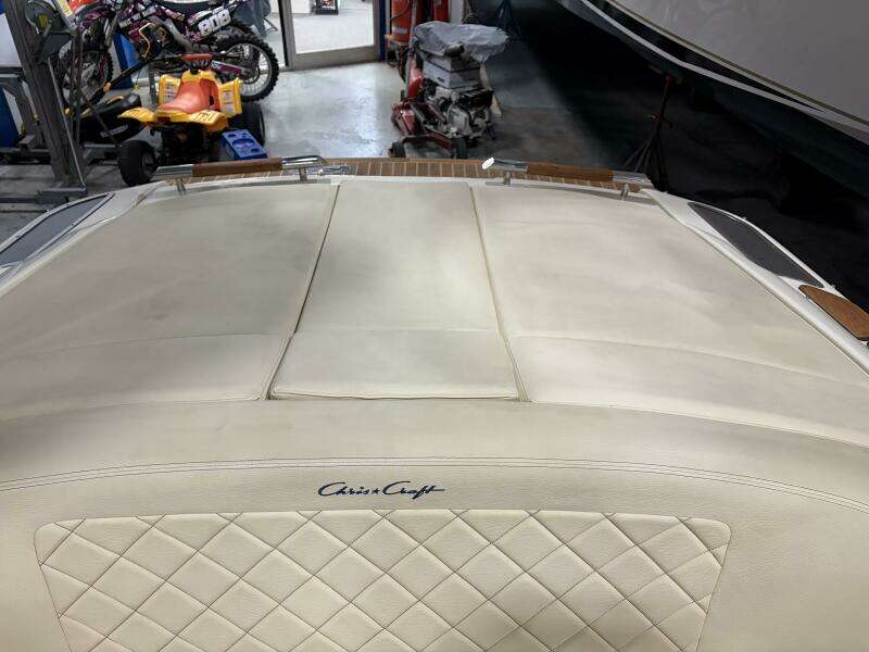 28ft Chris Craft Yacht For Sale