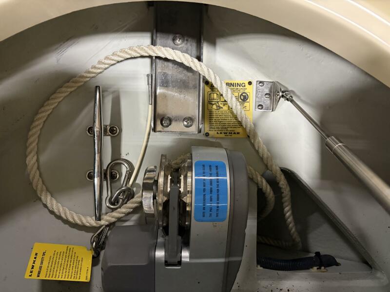 28' 2020 Chris-Craft 