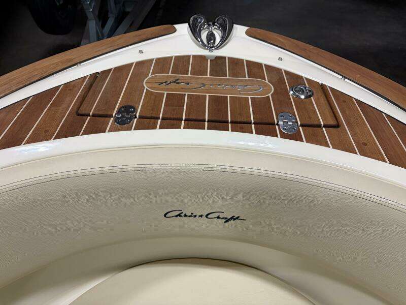 28ft Chris Craft Yacht For Sale